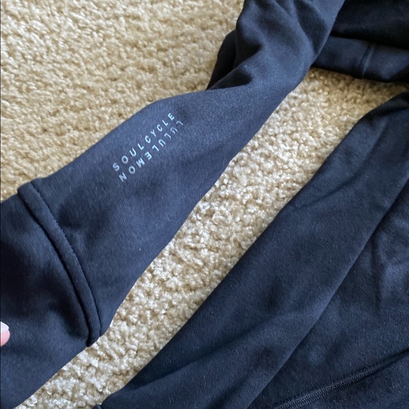 SoulCycle x Lululemon Black Hoodie Jacket Sz Small - Picture 7 of 10